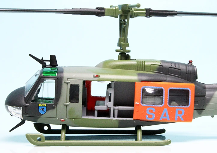 Schuco Bell UH 1D Rettungshubschrauber "Bundeswehr / SAR" 4 Schuco Bell UH 1D Rettungshubschrauber "Bundeswehr / SAR" – Bild 4