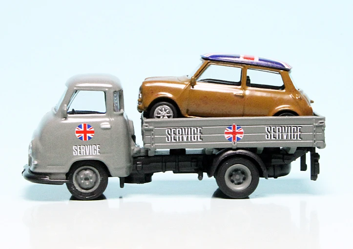Schuco Hanomag Kurier Pritschenwagen Mit Mini Cooper "Mini-Service" 4 Schuco Hanomag Kurier Pritschenwagen Mit Mini Cooper "Mini-Service" – Bild 4