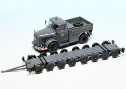 Schuco Kaelble KV 632 Schwerlast-Zugmaschine Mit Culemeyer Strassenroller "Deutsche Bundesbahn" -Schuco 452657600 schuco kaelble kv 632 schwerlastzugmaschine mit culemeyer strassenroller deutsche bundesbahn 4