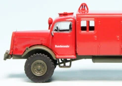 Schuco Mercedes Benz LG 315 TLF 2400 "Bundeswehr - Feuerwehr" -Schuco 452658600 schuco mercedes benz lg 315 tlf 2400 bundeswehr feuerwehr 4