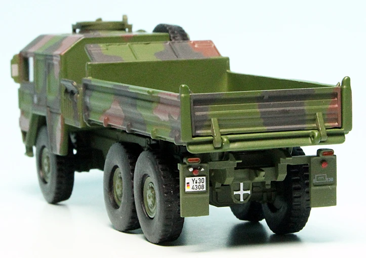 Schuco MAN LKW 7t GL KAT I 6x6 Kipper "Bundeswehr" 6 Schuco MAN LKW 7t GL KAT I 6x6 Kipper "Bundeswehr" – Bild 6