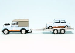 Schuco Land Rover 88 Mit PKW-Anhänger Und Mini Cooper "Gulf Racing" -Schuco 452659500 schuco land rover 88 mit pkwanhaenger und mini cooper gulf racing 3