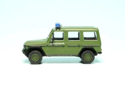 Schuco Wolf Mercedes Benz G-Modell Militärpolizei "Bundeswehr - Military Police" -Schuco 452666600 schuco wolf mercedes benz gmodell militaerpolizei bundeswehr military police 3