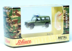 Schuco Wolf Mercedes Benz G-Modell Militärpolizei "Bundeswehr - Military Police" -Schuco 452666600 schuco wolf mercedes benz gmodell militaerpolizei bundeswehr military police 5
