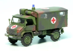 Schuco Mercedes Benz Unimog U 404 S Sanka "Bundeswehr / Rotes Kreuz"