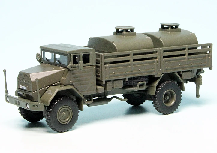Schuco MAN LKW 5t GL 630 L2AE Pritsche "Bundeswehr" 1 Schuco MAN LKW 5t GL 630 L2AE Pritsche "Bundeswehr"
