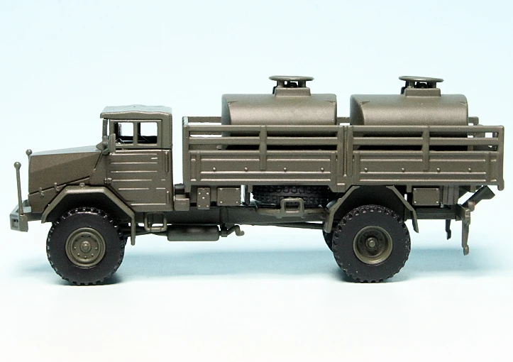 Schuco MAN LKW 5t GL 630 L2AE Pritsche "Bundeswehr" 4 Schuco MAN LKW 5t GL 630 L2AE Pritsche "Bundeswehr" – Bild 4