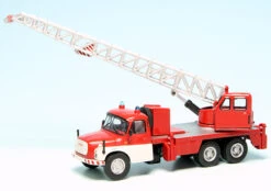 Schuco Tatra T138 6x6 Kranwagen "Feuerwehr" 11 Schuco Tatra T138 6x6 Kranwagen "Feuerwehr" -Schuco 452668300 schuco tatra t138 6x6 kranwagen feuerwehr 4