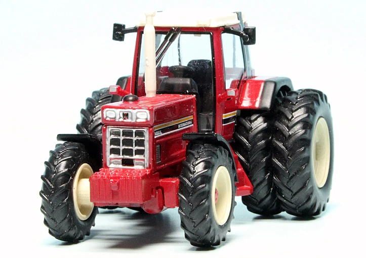 Schuco IHC 1455 XL Traktor 3 Schuco IHC 1455 XL Traktor – Bild 3