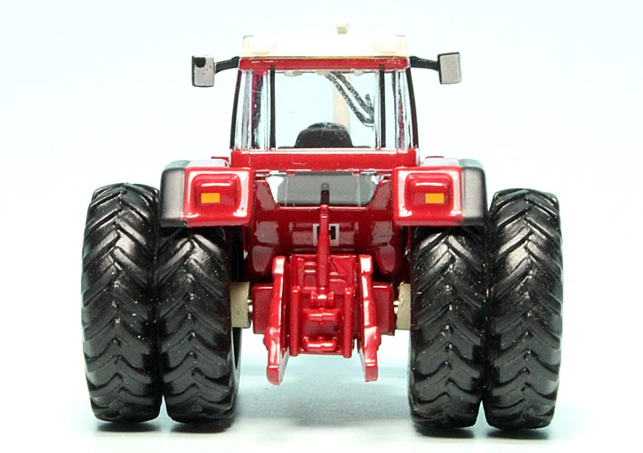 Schuco IHC 1455 XL Traktor 5 Schuco IHC 1455 XL Traktor – Bild 5