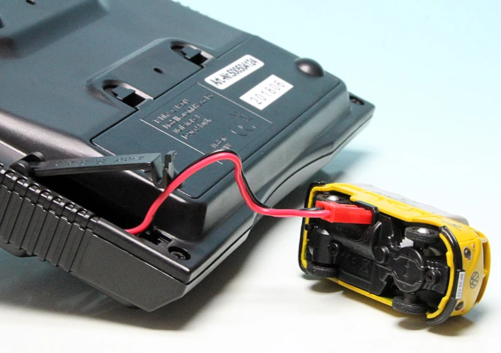 Schuco VW T1 Bulli Pritsche/Plane "Deutsche Bundespost" - Ferngesteuert Mit 2.4 GHz Technologie 6 Schuco VW T1 Bulli Pritsche/Plane "Deutsche Bundespost" - Ferngesteuert Mit 2.4 GHz Technologie – Bild 6
