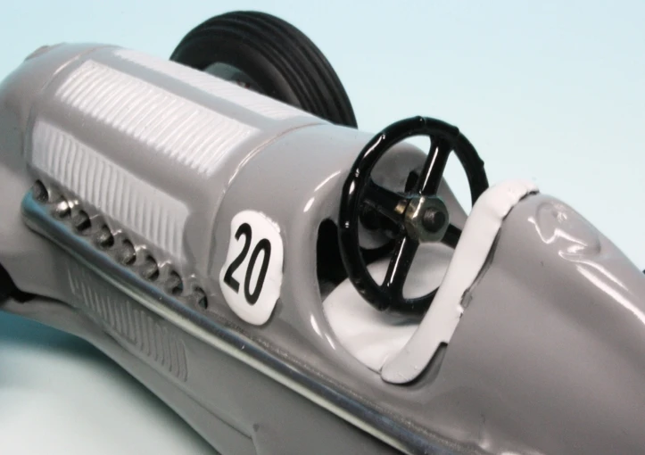 Schuco Mercedes Benz 1936 Rennwagen / Schuco Studio I 1050 Montagekasten "20 Jahre Peter Nasshan Modellauto 3 Schuco Mercedes Benz 1936 Rennwagen / Schuco Studio I 1050 Montagekasten "20 Jahre Peter Nasshan Modellauto – Bild 3