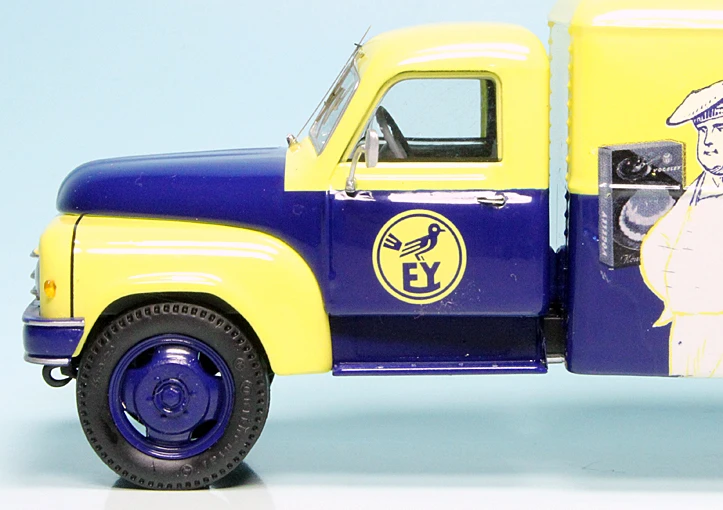 Schuco Hanomag L28 Mit Kofferaufbau "Vogeley Süßspeisen" 4 Schuco Hanomag L28 Mit Kofferaufbau "Vogeley Süßspeisen" – Bild 4