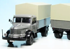 Schuco Krupp Titan Pritsche/Plane-Hängerzug "Deutsche Bundespost Fernmeldedienst" -Schuco 900013 schuco krupp titan pritscheplanehaengerzug deutsche bundespost fernmeldedienst 2