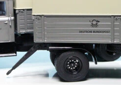 Schuco Krupp Titan Pritsche/Plane-Hängerzug "Deutsche Bundespost Fernmeldedienst" -Schuco 900013 schuco krupp titan pritscheplanehaengerzug deutsche bundespost fernmeldedienst 4