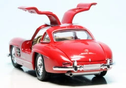 Schuco Mercedes Benz 300SL Flügeltürer "Mercedes Benz Classic" 12 Schuco Mercedes Benz 300SL Flügeltürer "Mercedes Benz Classic" -Schuco 901022 schuco mercedes benz 300sl fluegeltuerer mercedes benz classic 5