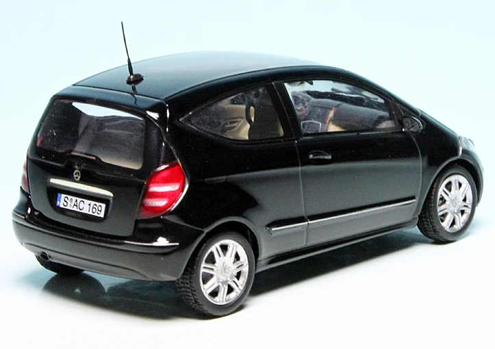 Schuco Mercedes Benz A-Klasse (W169) (2004) "Mercedes Benz Werbemodell" 2 Schuco Mercedes Benz A-Klasse (W169) (2004) "Mercedes Benz Werbemodell" – Bild 2