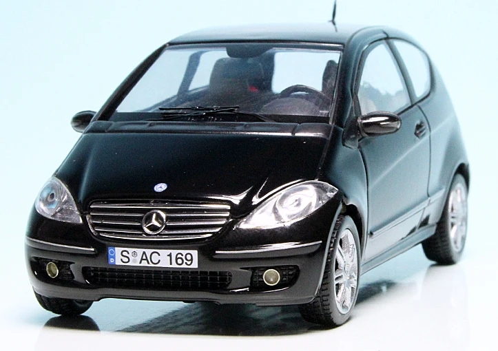 Schuco Mercedes Benz A-Klasse (W169) (2004) "Mercedes Benz Werbemodell" 3 Schuco Mercedes Benz A-Klasse (W169) (2004) "Mercedes Benz Werbemodell" – Bild 3