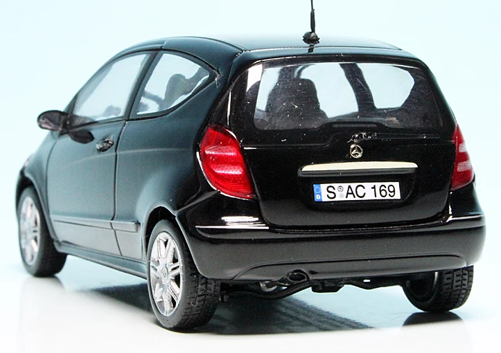 Schuco Mercedes Benz A-Klasse (W169) (2004) "Mercedes Benz Werbemodell" 6 Schuco Mercedes Benz A-Klasse (W169) (2004) "Mercedes Benz Werbemodell" – Bild 6