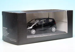 Schuco Mercedes Benz A-Klasse (W169) (2004) "Mercedes Benz Werbemodell" 13 Schuco Mercedes Benz A-Klasse (W169) (2004) "Mercedes Benz Werbemodell" -Schuco 901036 schuco mercedes benz aklasse w169 2004 mercedes benz werbemodell 6