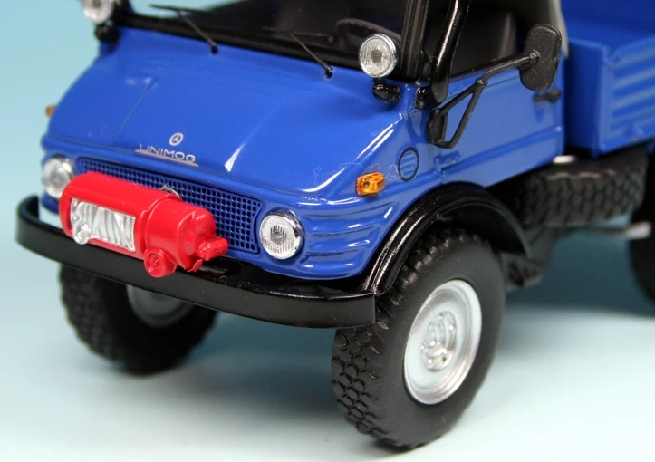 Schuco Mercedes Benz Unimog U 406 Pritsche "Mercedes Benz Classic" 4 Schuco Mercedes Benz Unimog U 406 Pritsche "Mercedes Benz Classic" – Bild 4