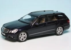 Schuco Mercedes Benz E-Klasse Avantgarde T-Modell (S212) (2009) "Mercedes Benz Werbemodell"