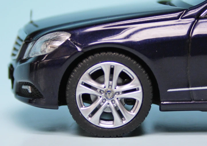 Schuco Mercedes Benz E-Klasse Avantgarde T-Modell (S212) (2009) "Mercedes Benz Werbemodell" 4 Schuco Mercedes Benz E-Klasse Avantgarde T-Modell (S212) (2009) "Mercedes Benz Werbemodell" – Bild 4