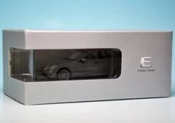 Schuco Mercedes Benz E-Klasse Elegance T-Modell (S212) (2009) "Mercedes Benz Werbemodell" -Schuco 901106 Schuco Mercedes Benz E Klasse Elegance T Modell S212 2009 Mercedes Werbemodell z7