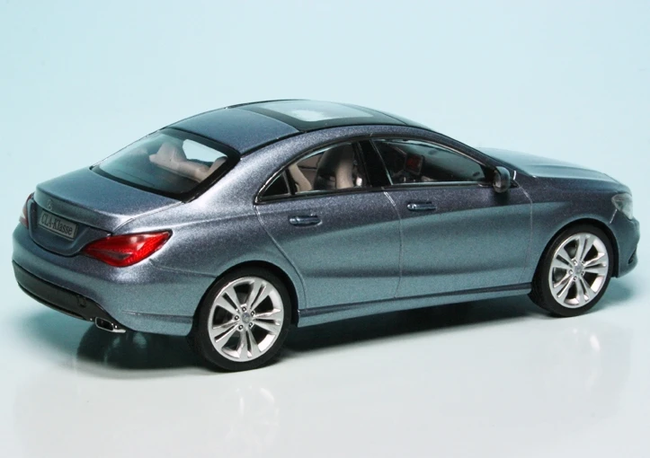Schuco Mercedes Benz CLA-Klasse Coupé (C117) (2013) "Mercedes Benz Werbemodell" 2 Schuco Mercedes Benz CLA-Klasse Coupé (C117) (2013) "Mercedes Benz Werbemodell" – Bild 2