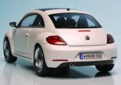 Schuco VW Beetle (2011) "Volkswagen Werbemodell" -Schuco 902045 Schuco VW Beetle 2011 Volkswagen Werbemodell z6