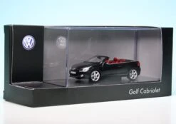 Schuco VW Golf VI Cabriolet (2011) "Volkswagen Werbemodell" -Schuco 902059 Schuco VW Golf VI Cabriolet 2011 Volkswagen Werbemodell z7