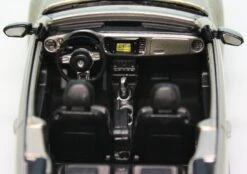 Schuco VW Beetle Cabriolet (2012) "Volkswagen Werbemodell" 11 Schuco VW Beetle Cabriolet (2012) "Volkswagen Werbemodell" -Schuco 902066 Schuco VW Beetle Cabriolet 2012 Volkswagen Werbemodell z5