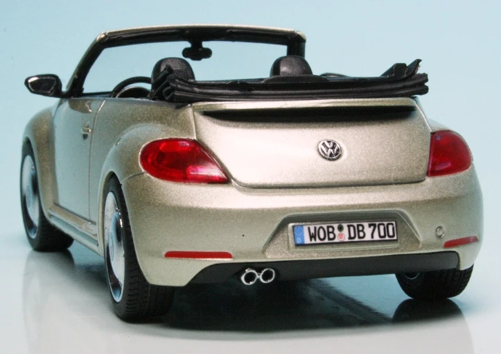 Schuco VW Beetle Cabriolet (2012) "Volkswagen Werbemodell" 6 Schuco VW Beetle Cabriolet (2012) "Volkswagen Werbemodell" – Bild 6