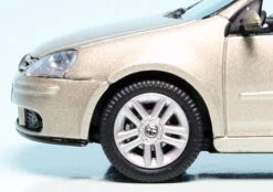 Schuco VW Golf V (2003) "Volkswagen Werbemodell" -Schuco 902107 schuco vw golf v 2003 volkswagen werbemodell 3