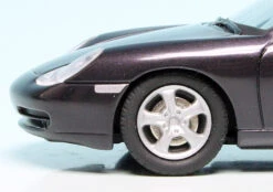 Schuco Porsche 911 Carrera 4 Coupé (996/1) (1997) "Porsche Werbemodell" -Schuco 903042 schuco porsche 911 carrera 4 coup 9961 1997 porsche werbemodell 3