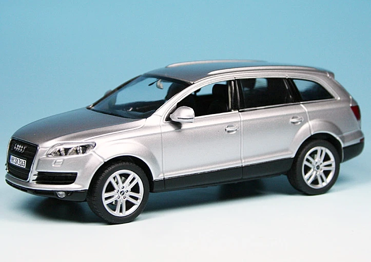 Schuco Audi Q7 4.2 FSI (2005) "Audi Werbemodell" 1 Schuco Audi Q7 4.2 FSI (2005) "Audi Werbemodell"