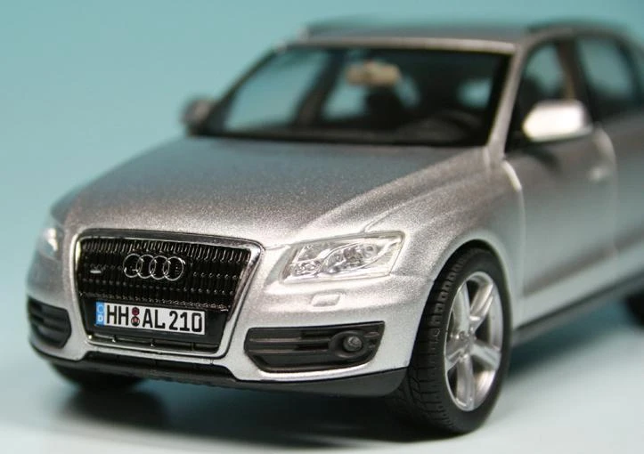 Schuco Audi Q5 3.0 TDI (2008) "Audi Werbemodell" 3 Schuco Audi Q5 3.0 TDI (2008) "Audi Werbemodell" – Bild 3