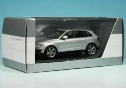 Schuco Audi Q5 3.0 TDI (2008) "Audi Werbemodell" 13 Schuco Audi Q5 3.0 TDI (2008) "Audi Werbemodell" -Schuco 905024 Schuco Audi Q5 3 0 TDI 2008 Audi Werbemodell z7