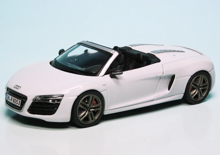 Schuco Audi R8 V10 Spyder (2012) "Audi Werbemodell" 1 Schuco Audi R8 V10 Spyder (2012) "Audi Werbemodell"