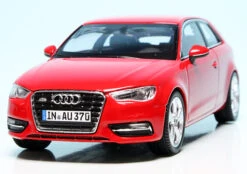Schuco Audi A3 (2012) "Audi Werbemodell" 9 Schuco Audi A3 (2012) "Audi Werbemodell" -Schuco 905079 schuco audi a3 2012 audi werbemodell 2