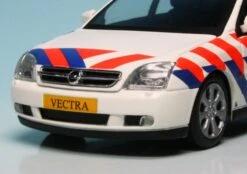 Schuco Opel Vectra C Stufenheck (2002) "Politie" 9 Schuco Opel Vectra C Stufenheck (2002) "Politie" -Schuco 918011 Schuco Opel Vectra C Stufenheck 2002 Politie z3