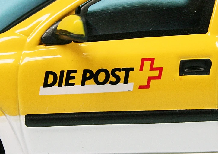 Schuco Opel Astra G Caravan (1998) "PTT Die Post" 5 Schuco Opel Astra G Caravan (1998) "PTT Die Post" – Bild 5