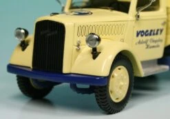 Schuco Opel Blitz S 3t Pritschenwagen "Vogeley Süßspeisen" -Schuco 918018 Schuco Opel Blitz S 3t Pritschenwagen Vogeley Sspeisen z3