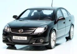 Schuco Opel Vectra C Limousine OPC (2005) "Opel Werbemodell" -Schuco 918060 schuco opel vectra c limousine opc 2005 opel werbemodell 2