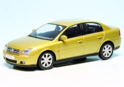 Schuco Opel Vectra C Stufenheck (2002) "Opel Werbemodell"