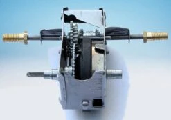 Schuco Uhrwerk Mit Differenzial Und Hinterachse -Schuco SCH ET012 Schuco Uhrwerk mit Differenzial und Hinterachse z4